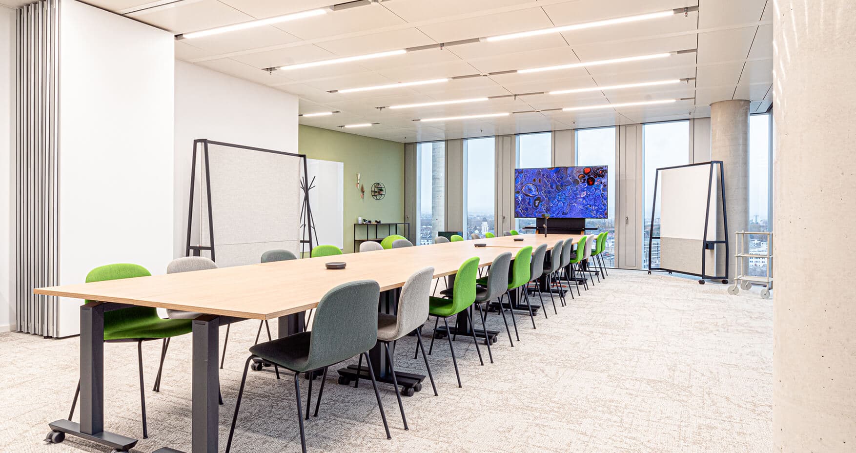 Rivvers Frankfurt Senckenberg-Turm Foto 3