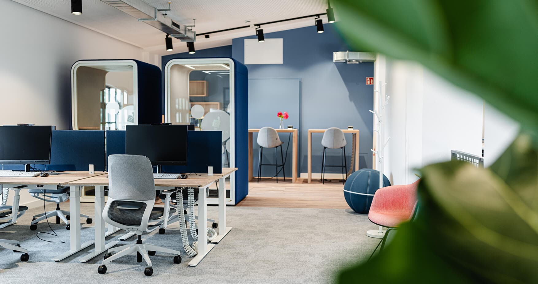 1000 Satellites München The Malt