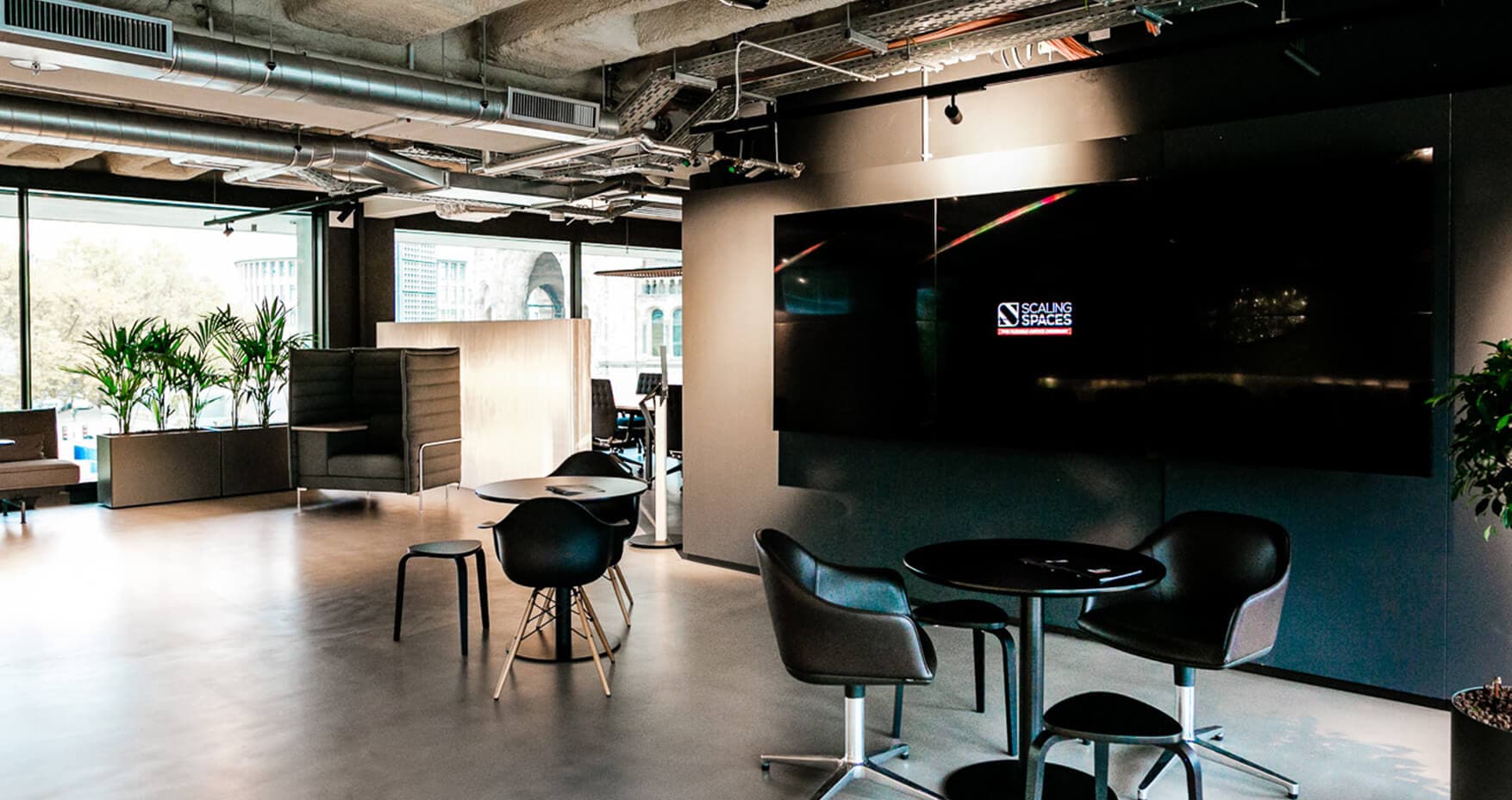 Scaling Spaces Bikini Berlin Foto 3