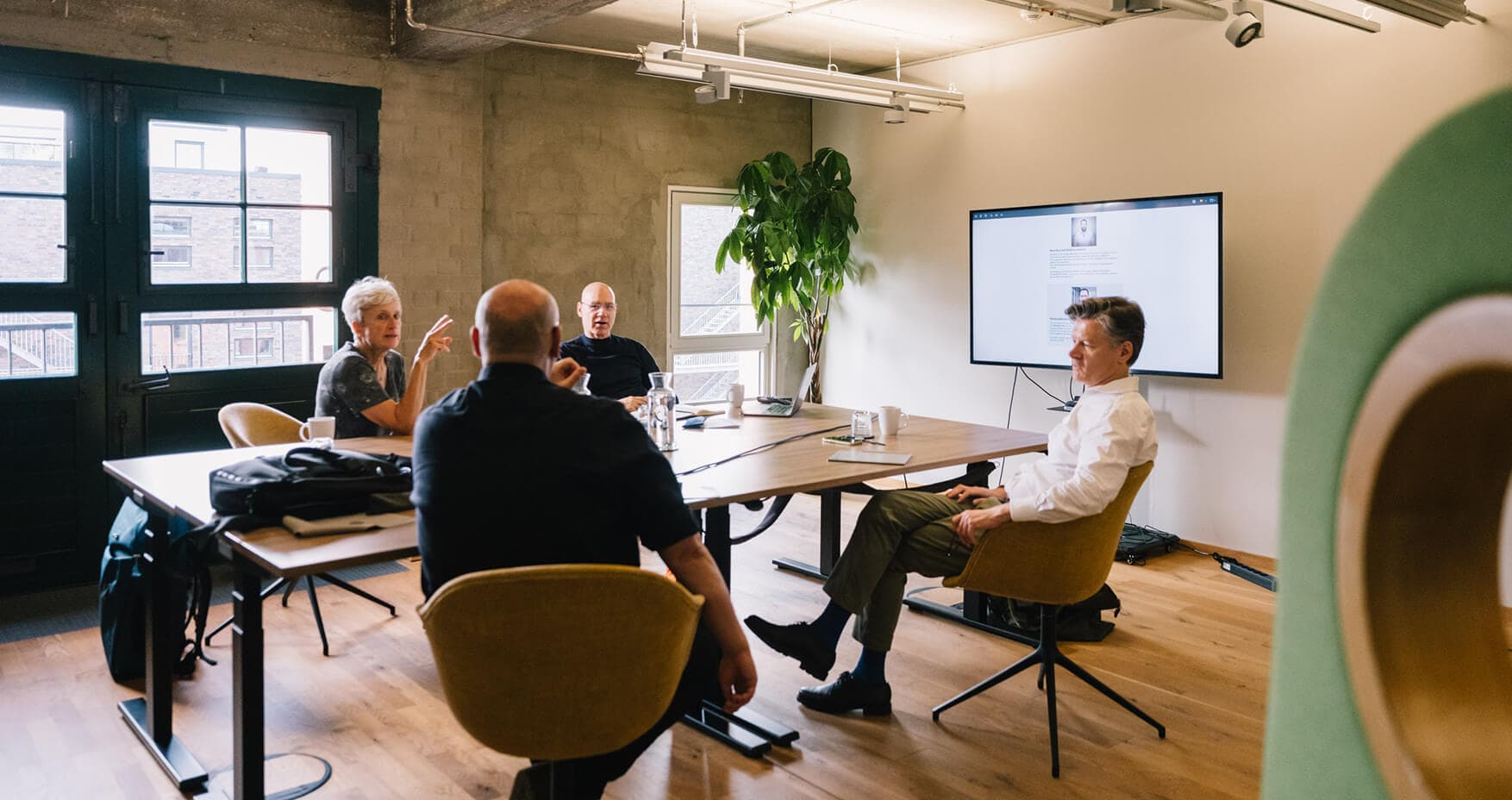 1000 Satellites Hamburg Speicher Foto 3