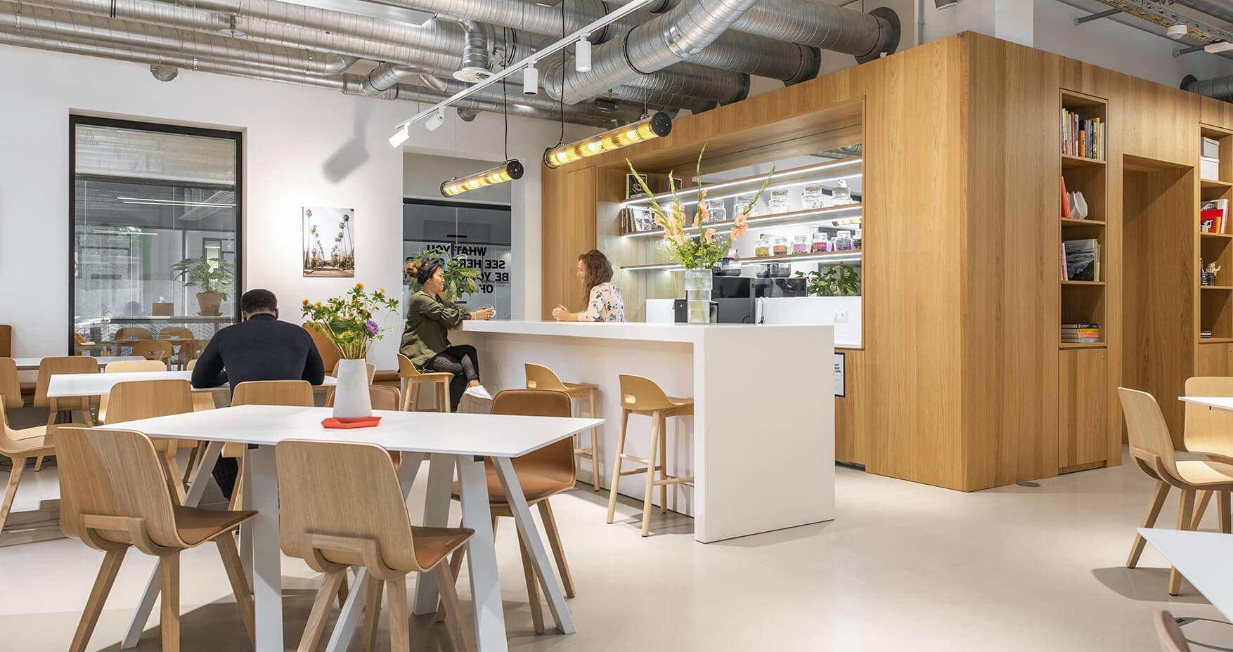 Spaces Hamburg Gorch-Fock-Wall Foto 2