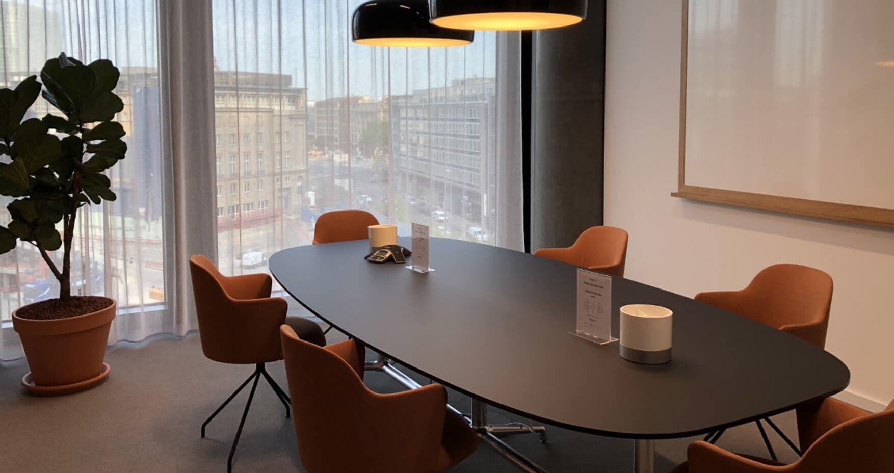 Spaces Frankfurt Omniturm Foto 2