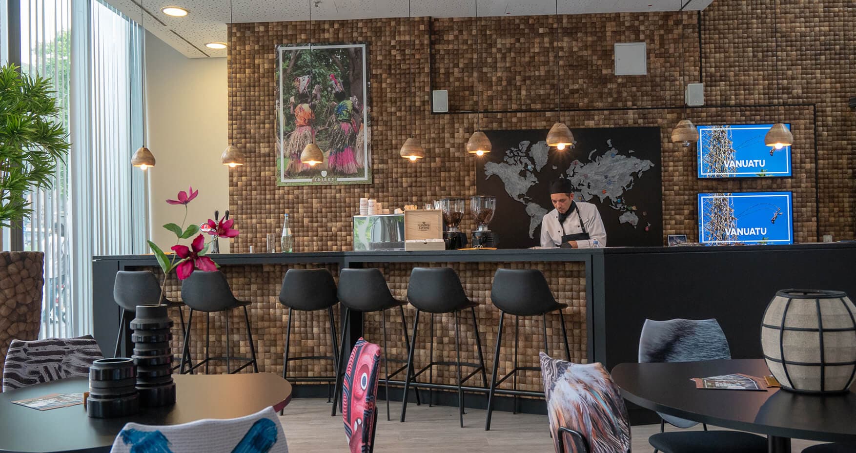 Tribes Frankfurt Baseler Oval Foto 2