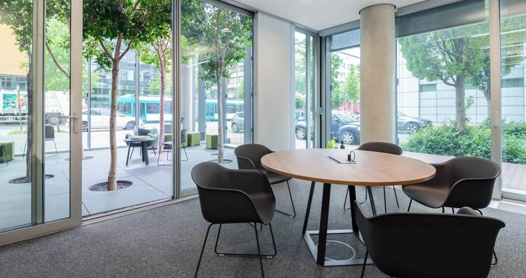 Rivvers Frankfurt Gallus Foto 2