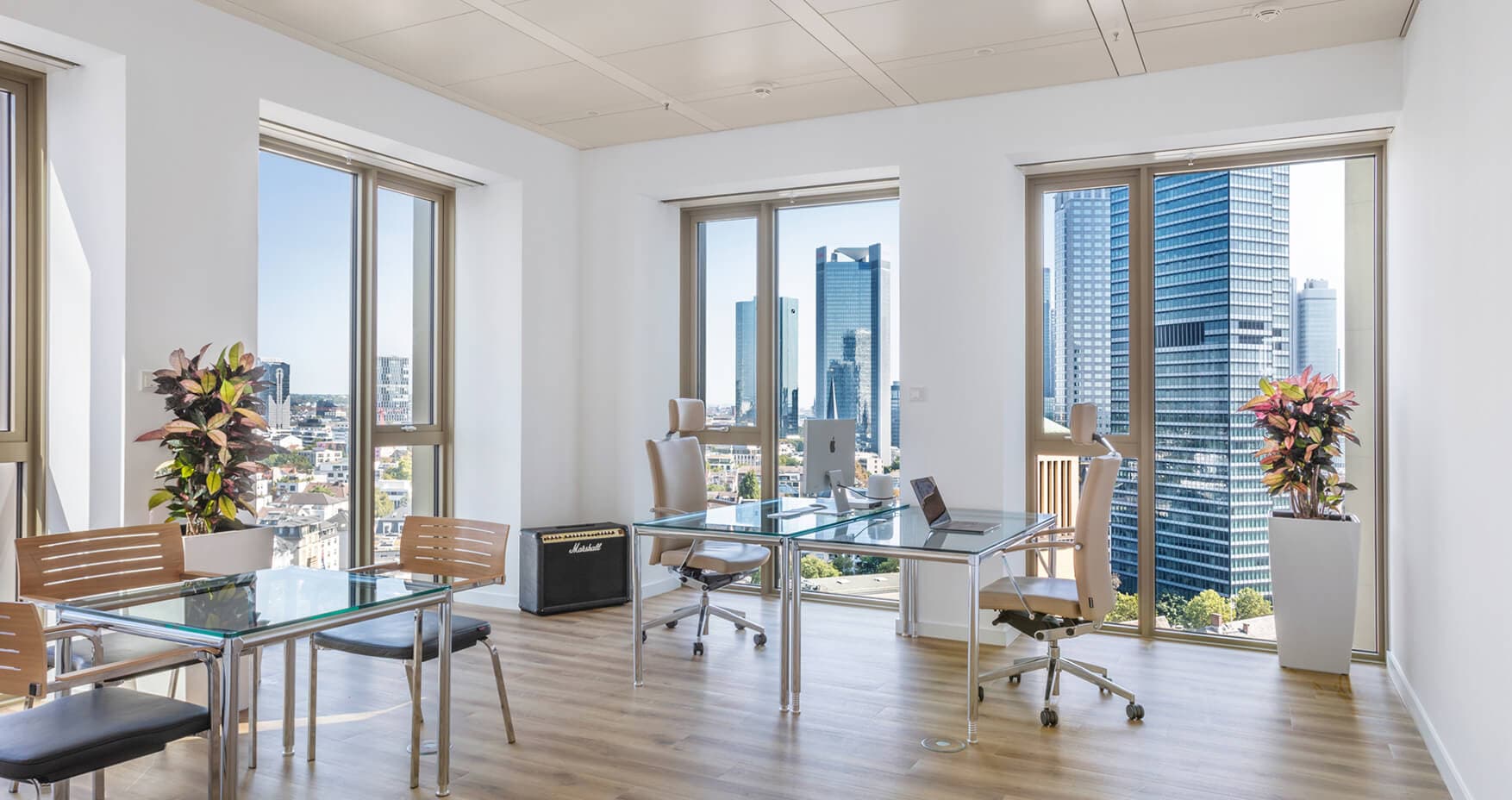 K-1 BusinessClub Tower185 1