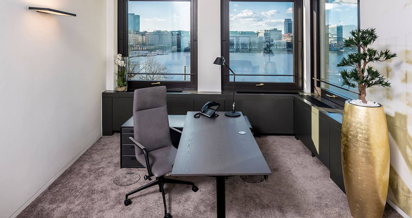 Satellite Office Hamburg Ballindamm Foto 2